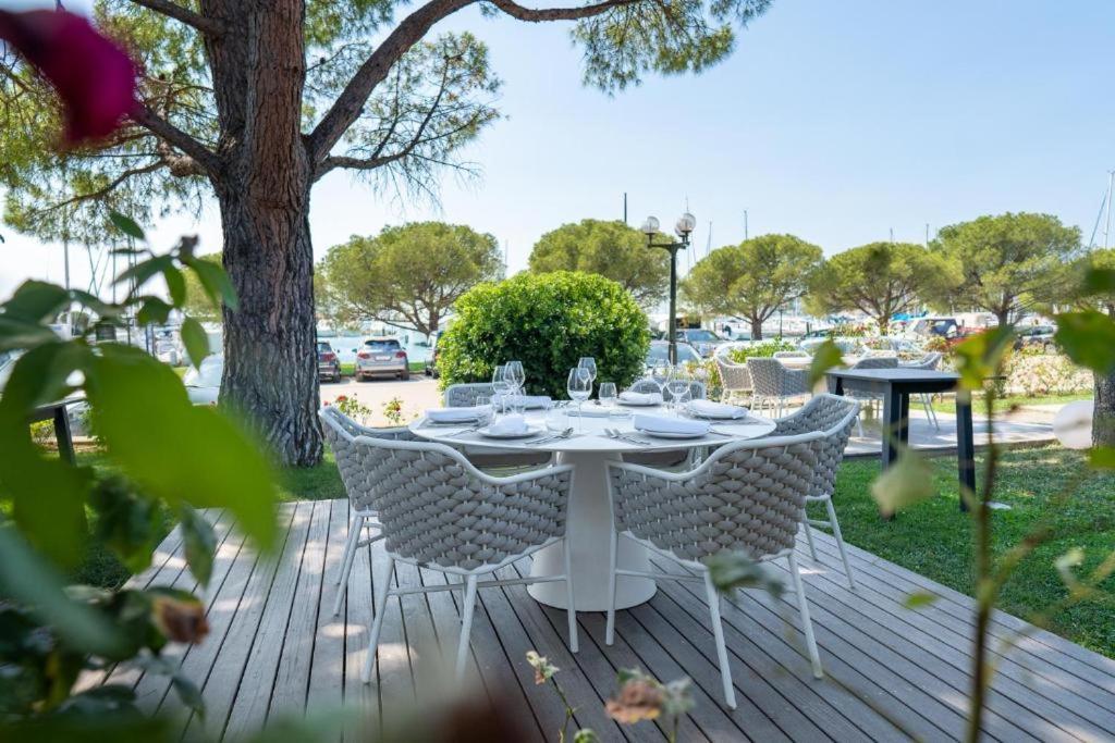 Apartamento Floating Sea House Shark 3 Portoroz Exterior foto