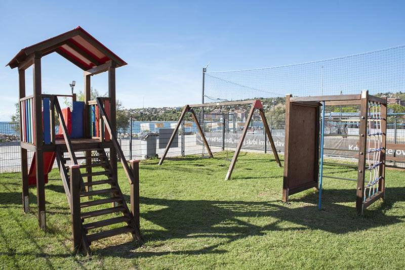 Apartamento Floating Sea House Shark 3 Portoroz Exterior foto