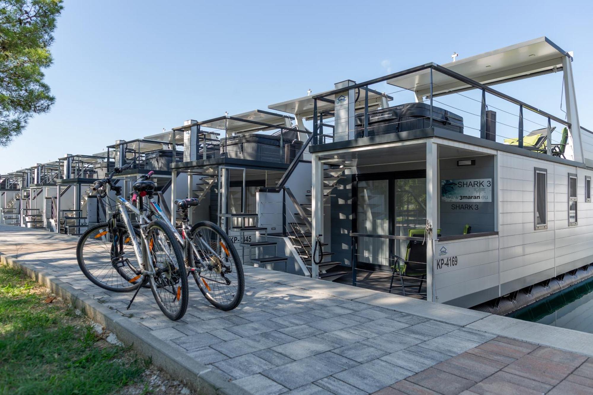 Apartamento Floating Sea House Shark 3 Portoroz Exterior foto