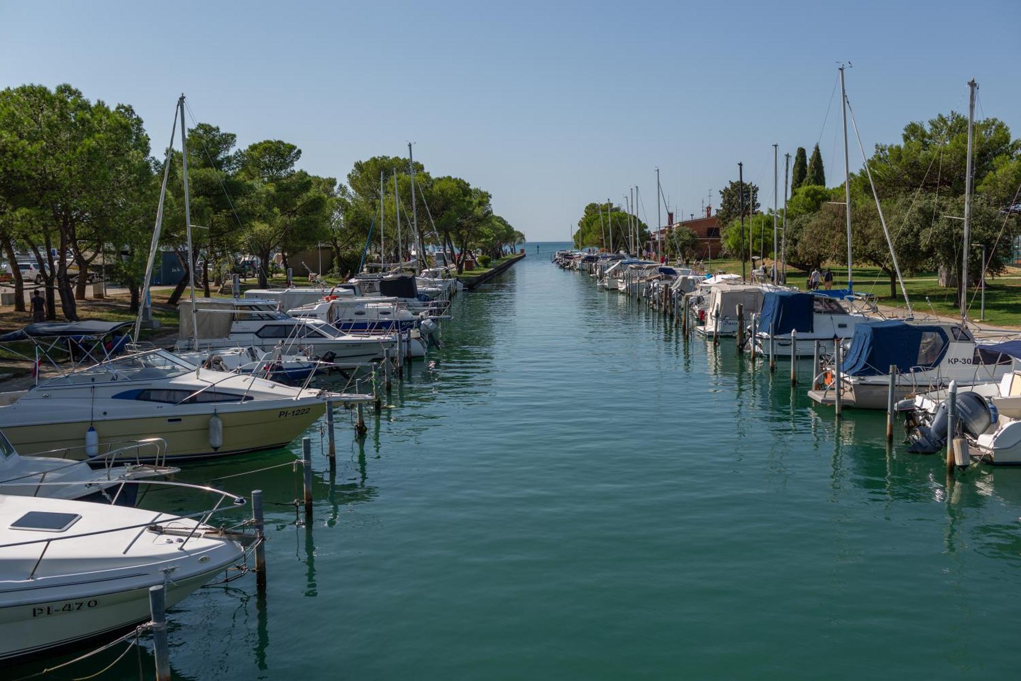 Apartamento Floating Sea House Shark 3 Portoroz Exterior foto